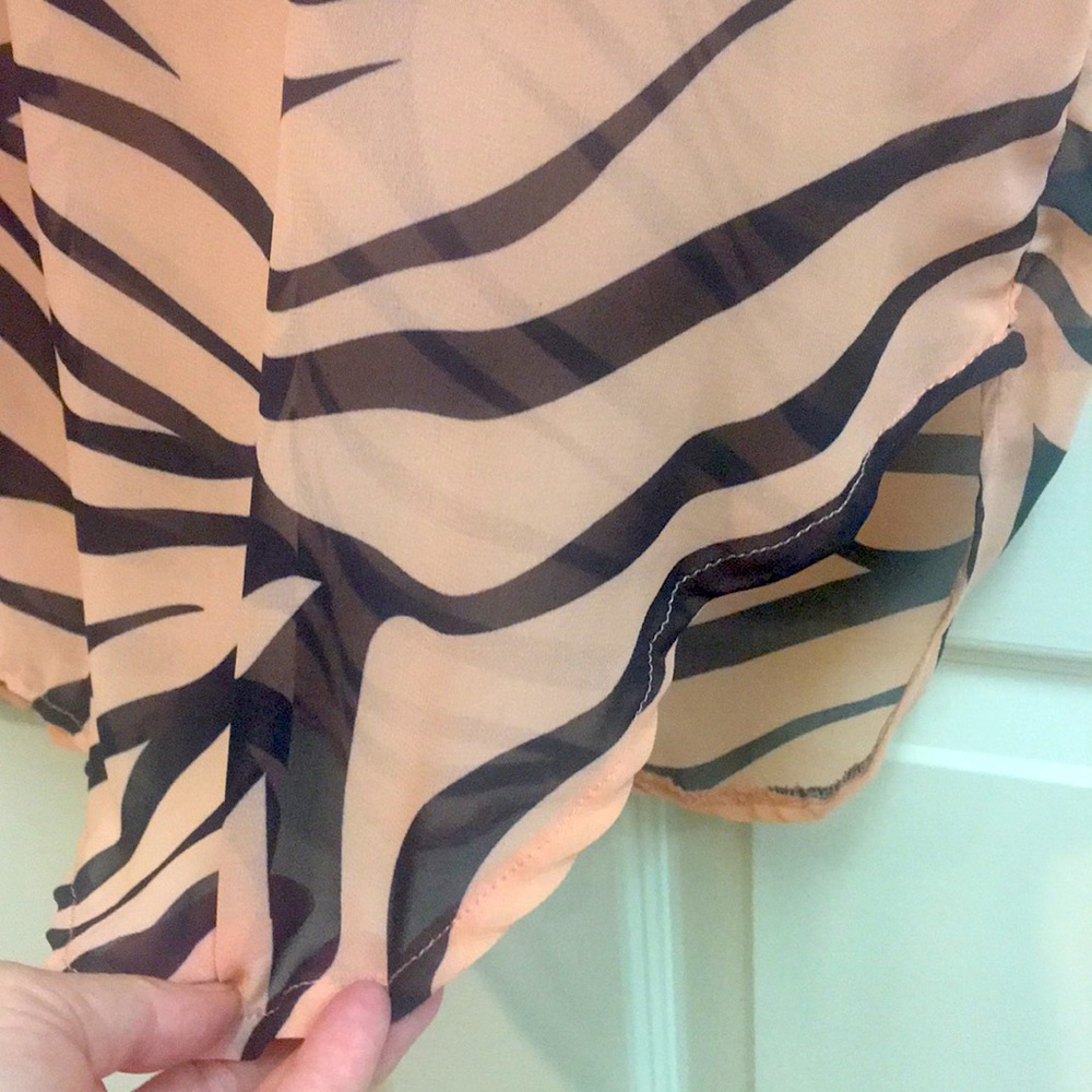 Semi-Sheer Chiffon Top, Peach & Black Zebra Print Roll Sleeves - Picture 8 of 9